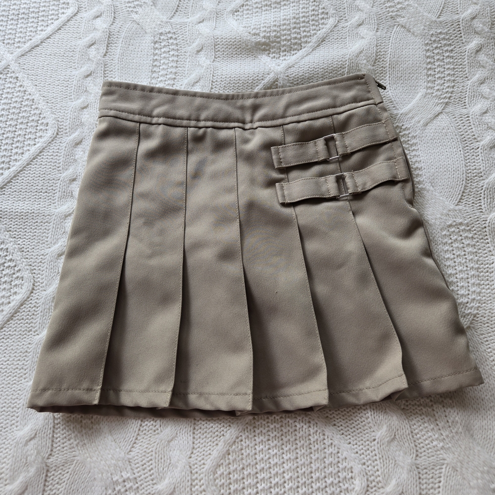 Classic Tan Pleated Skirt
